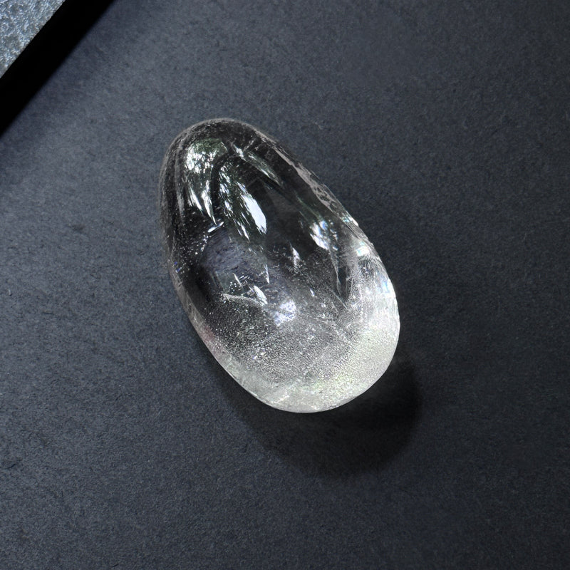 Himalayan Clear Quartz Palm Stone – High-Vibration Meditation & Clarity Crystal